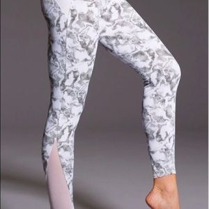 Onzie Shaper Legging. XS.